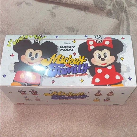 Pop Mart Mickey and Family blind boxes- WHOLE SET - Picture 1 of 3
